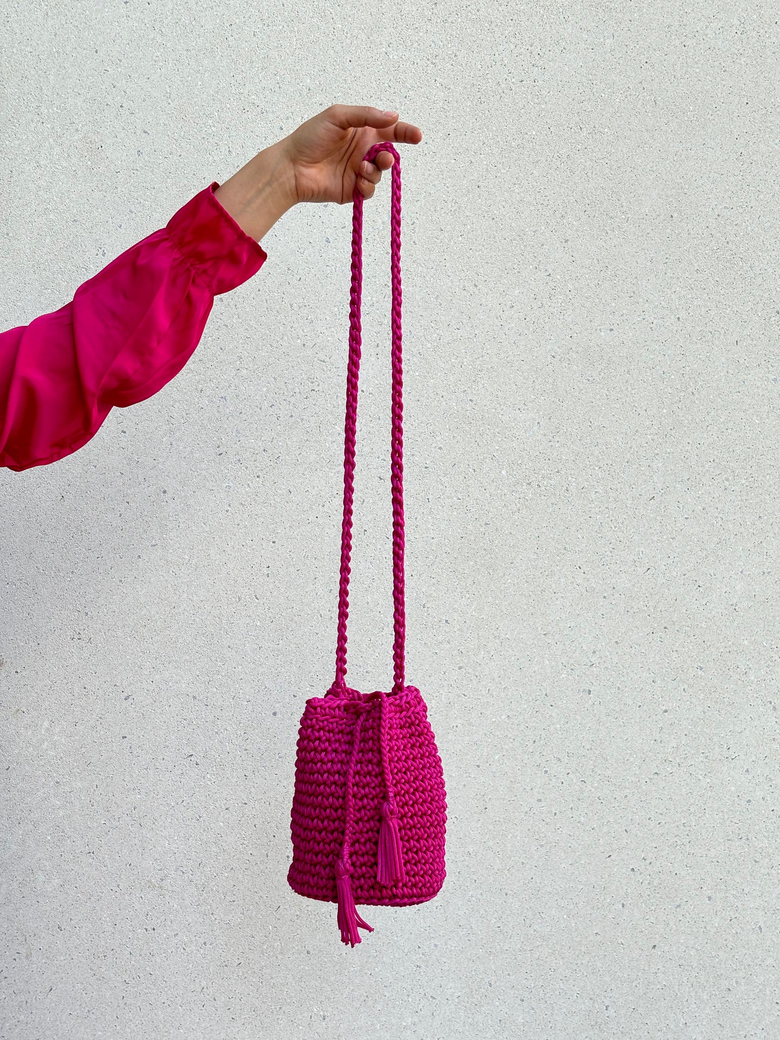 Ibi Nylon Bag - Fuchsia with long handles