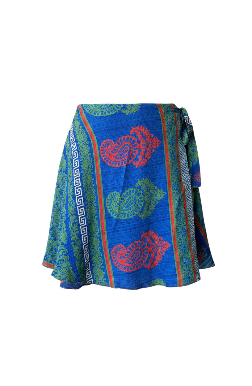Devï Studios SARL jupe portefeuille courte en soie et viscose bleue avec motif cachemire et bordure grecque