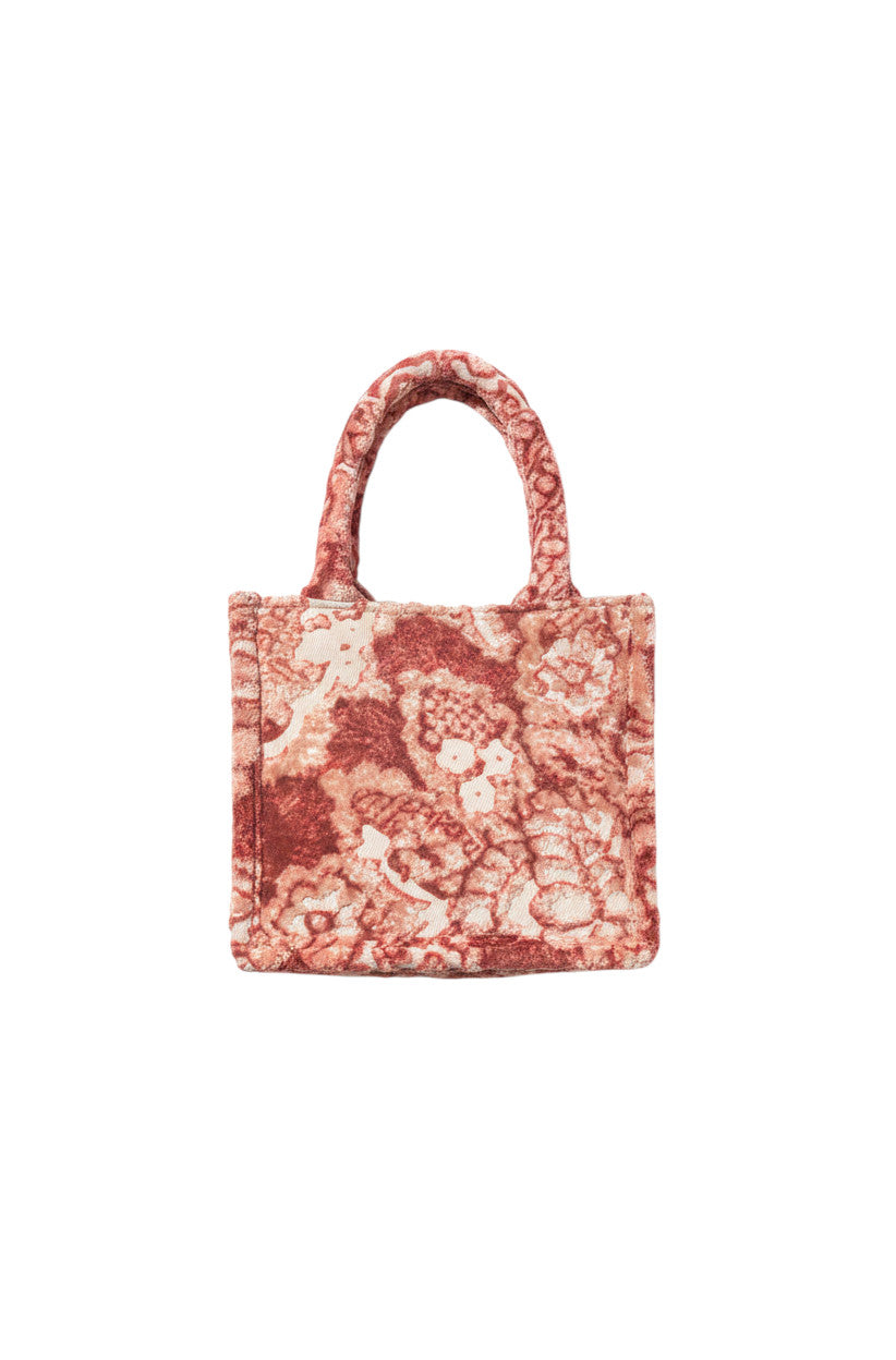 Sac à main Devï Studios SARL en velours froissé rose et crème, motif floral abstrait, upcyclé.